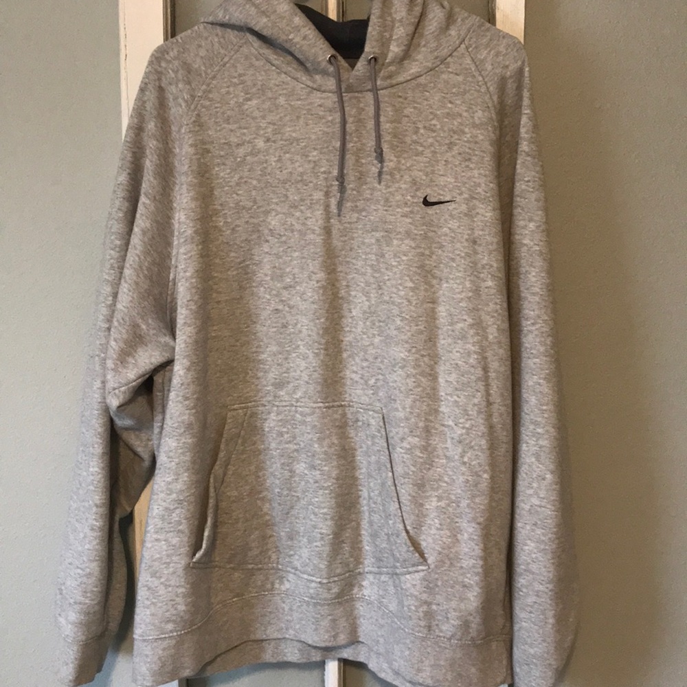 Men’s Nike hoodie.